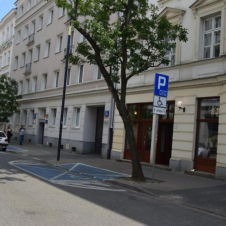 Be My Guest - Hoza Studio - Pkin Super Centrum Metro Wi-Fi Breakfast Varsóvia Exterior foto